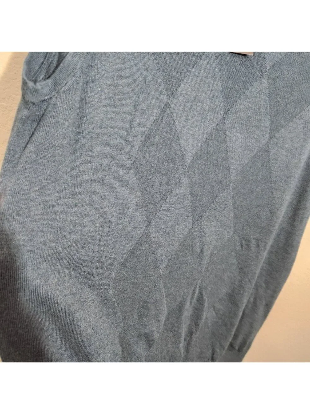 Van Heusen Mens Sleeveless Knit Sweater Vest Large Teal Diamond Pattern